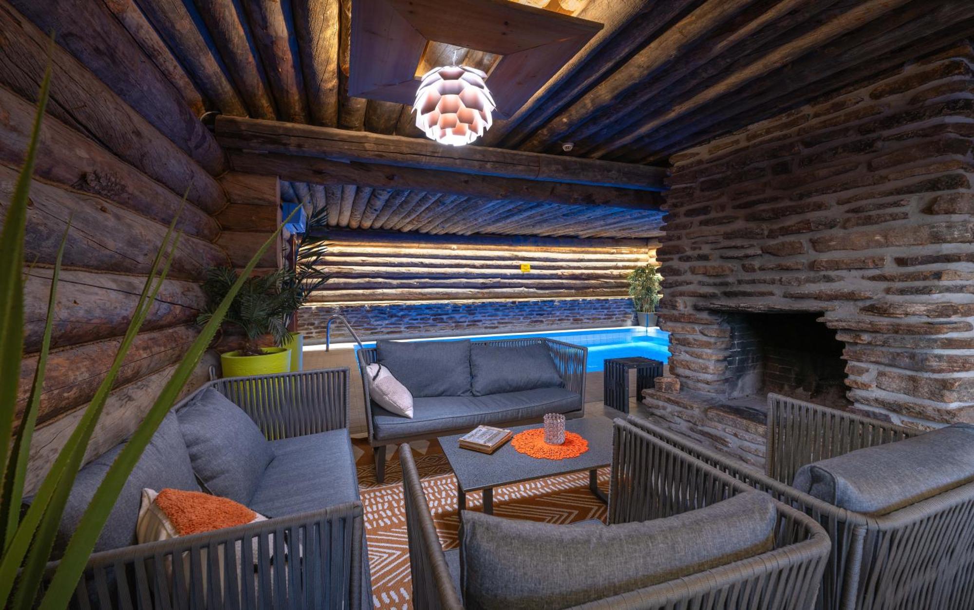 Kuukkeli Log Houses Villa Aurora "Pupula" Сааріселькя Екстер'єр фото