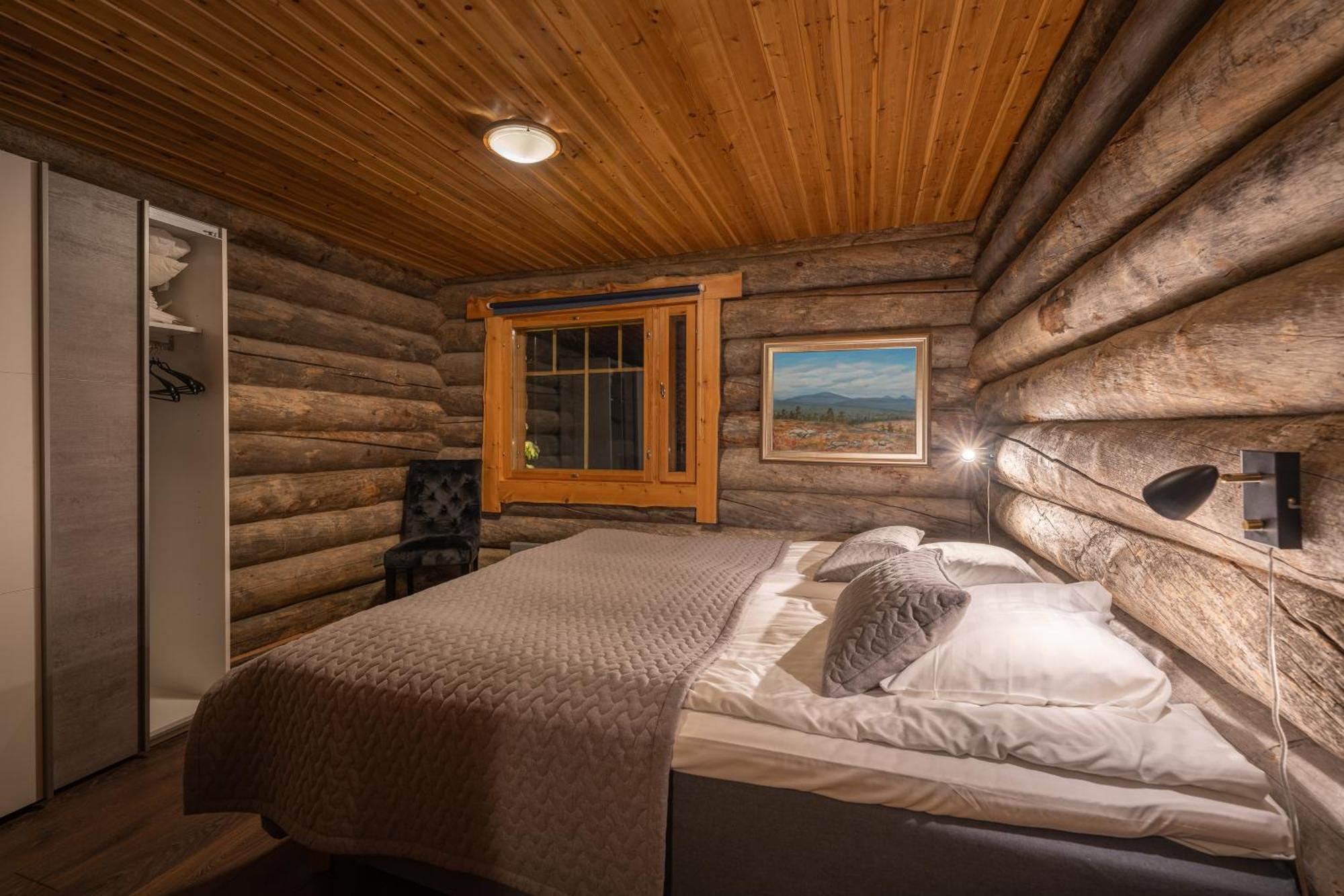Kuukkeli Log Houses Villa Aurora "Pupula" Сааріселькя Екстер'єр фото