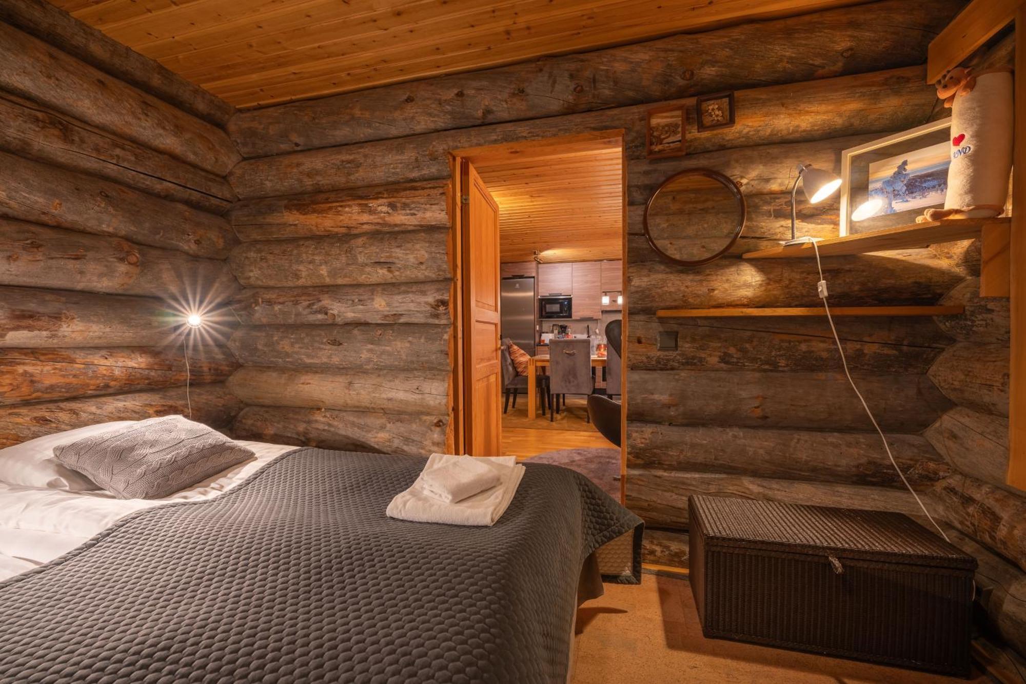 Kuukkeli Log Houses Villa Aurora "Pupula" Сааріселькя Екстер'єр фото