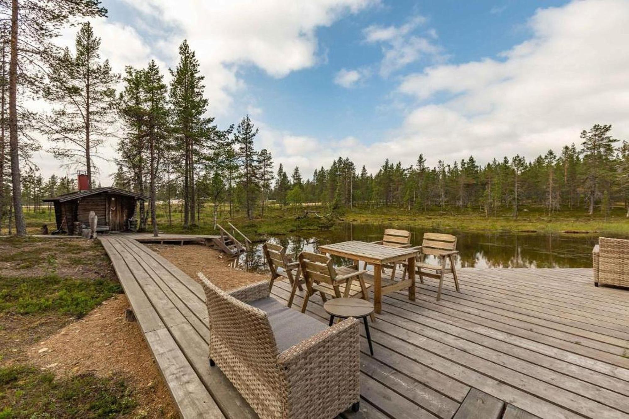 Kuukkeli Log Houses Villa Aurora "Pupula" Сааріселькя Екстер'єр фото
